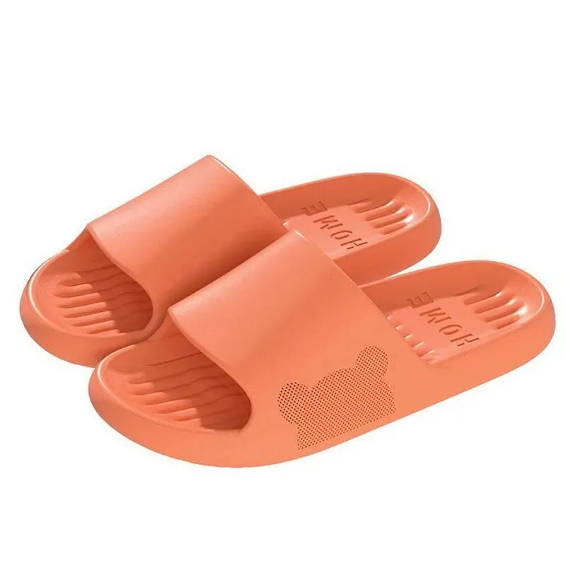 Pantoufles souples pour couples, pantoufles d'extérieur pour la maison, chaussures d'été pour femmes, chambre à coucher, semelles épaisses, sandales de plage, tongs pour hommes, chaussures de douche